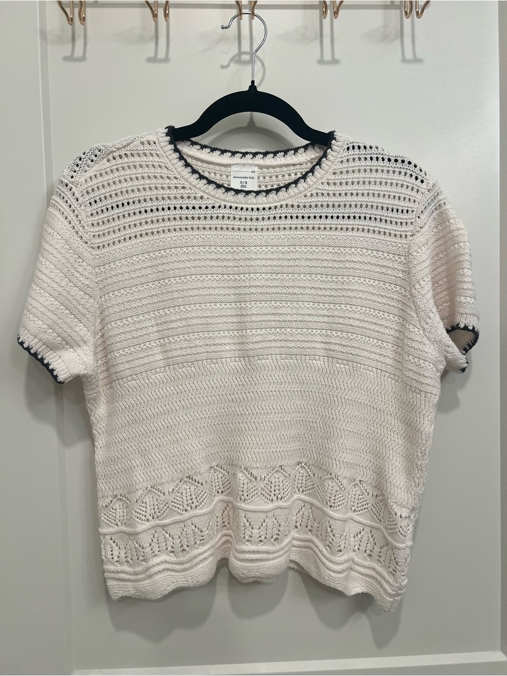 Abercrombie Cream Crochet Knit Short Sleeve Top